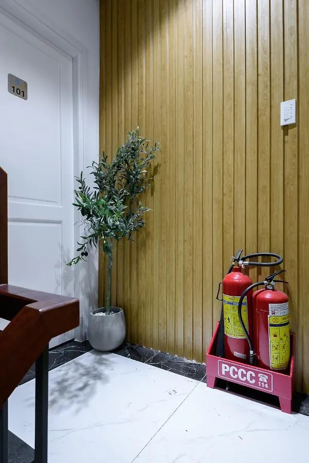 Apartment Cozrum Homes - Graceful Corner Ho Chi Minh City