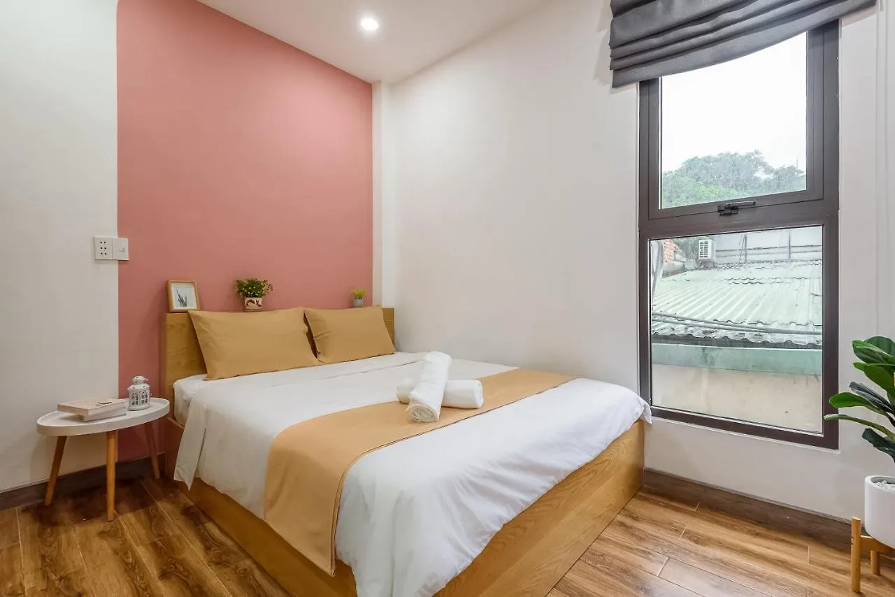 Cozrum Homes - Graceful Corner Ho Chi Minh City Apartment