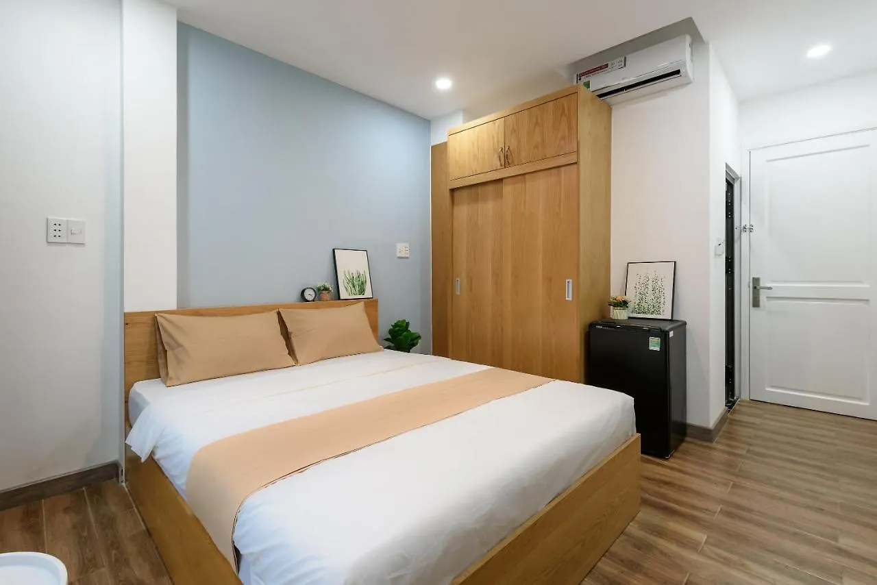 Cozrum Homes - Graceful Corner Ho Chi Minh City Apartment